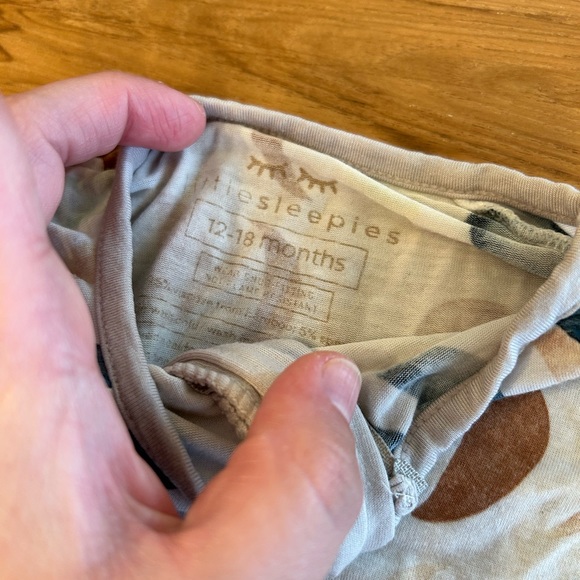 Little Sleepies “Luna” Print - size 12-18 months. Beautiful bamboo pajamas - Picture 3 of 4